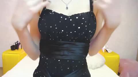 Snapshot of klaryevans chatting on 02-23-25, 03:29 Klary online show from 02-23-25, 03:29