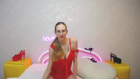 Snapshot of klaryevans chatting on 03-01-25, 05:16 Klary online show from 03-01-25, 05:16