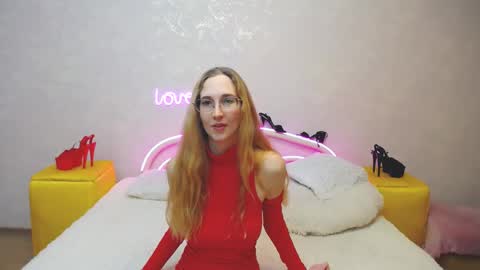 Snapshot of klaryevans chatting on 03-04-25, 04:20 Klary online show from 03-04-25, 04:20