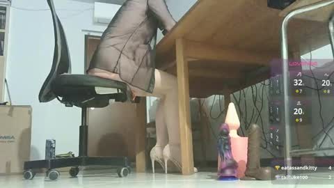 Klaudia online show from 12-27-24, 06:14