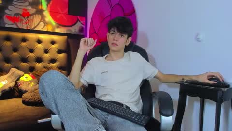 KLAUS online show from 10-20-25, 06:58