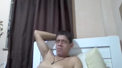 Snapshot of kleber671 chatting on 02-24-26, 04:21 kleber online show from 02-24-26, 04:21