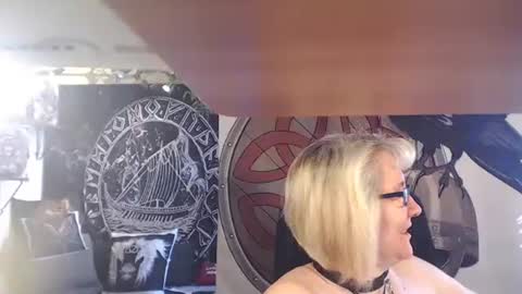 Michelle online show from 03-03-25, 12:37