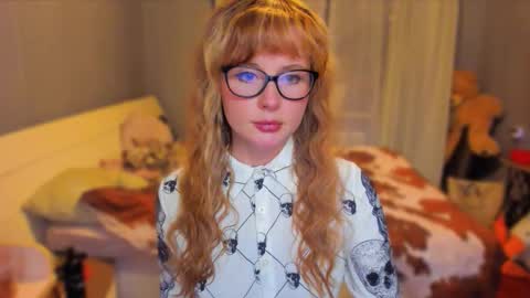 Snapshot of klementinagirl chatting on 10-13-25, 08:20 Klementinafanslyklementina6661 online show from 10-13-25, 08:20