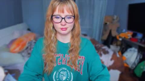 Snapshot of klementinagirl chatting on 10-26-25, 09:10 Klementinafanslyklementina6661 online show from 10-26-25, 09:10