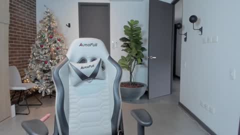 Christina online show from 12-27-24, 02:12