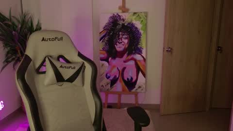 Christina online show from 10-17-25, 01:20