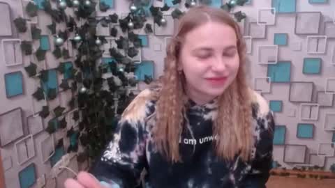 Snapshot of klerkarina chatting on 12-04-24, 06:11 klerkarina online show from 12-04-24, 06:11