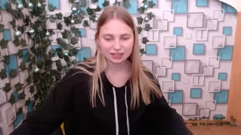 Snapshot of klerkarina chatting on 12-08-24, 09:35 klerkarina online show from 12-08-24, 09:35
