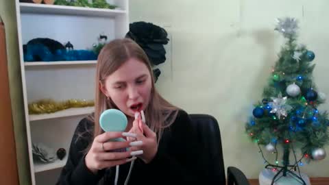 Snapshot of klerkarina chatting on 01-08-25, 09:10 klerkarina online show from 01-08-25, 09:10