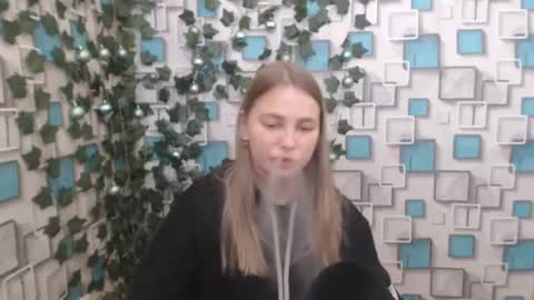 Snapshot of klerkarina chatting on 01-09-25, 08:45 klerkarina online show from 01-09-25, 08:45