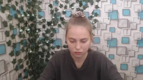 Snapshot of klerkarina chatting on 01-10-25, 07:57 klerkarina online show from 01-10-25, 07:57