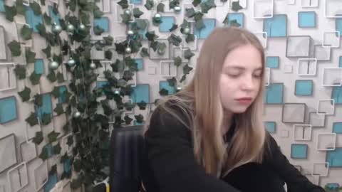 Snapshot of klerkarina chatting on 01-20-25, 05:37 klerkarina online show from 01-20-25, 05:37