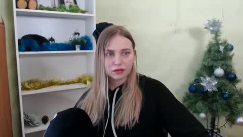 Snapshot of klerkarina chatting on 01-20-25, 08:52 klerkarina online show from 01-20-25, 08:52
