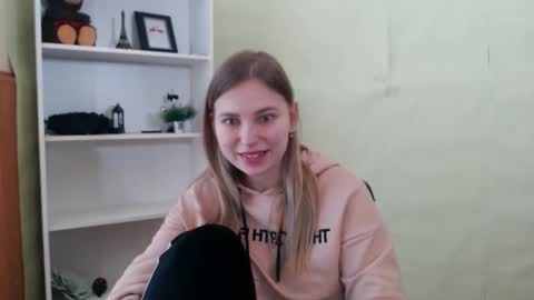 Snapshot of klerkarina chatting on 02-13-25, 09:41 klerkarina online show from 02-13-25, 09:41