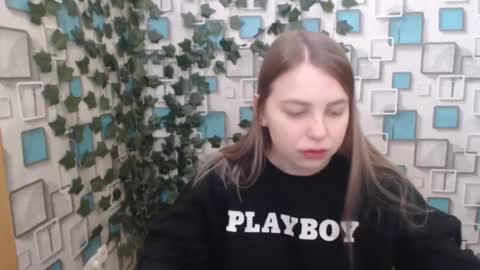 Snapshot of klerkarina chatting on 02-21-25, 05:35 klerkarina online show from 02-21-25, 05:35
