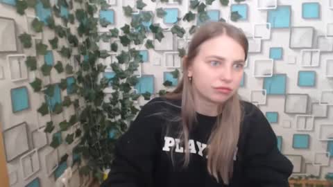 Snapshot of klerkarina chatting on 02-21-25, 09:02 klerkarina online show from 02-21-25, 09:02