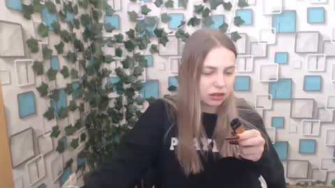 Snapshot of klerkarina chatting on 03-03-25, 06:04 klerkarina online show from 03-03-25, 06:04