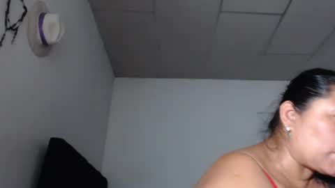 Kloe online show from 11-24-25, 04:34