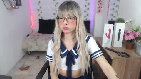 kloe online show from 12-24-24, 12:00