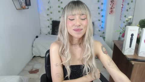 kloe online show from 02-01-25, 02:26