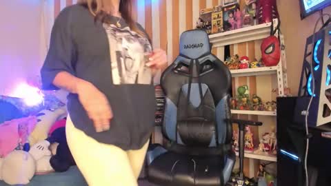 kloelamaravilla18 online show from 12-23-25, 02:31