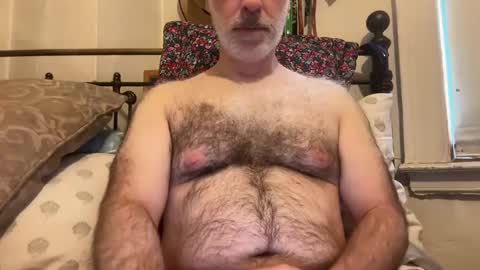 Snapshot of knbnyc chatting on 01-19-25, 03:42 knbnyc online show from 01-19-25, 03:42