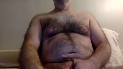 Snapshot of knbnyc chatting on 02-10-25, 12:18 knbnyc online show from 02-10-25, 12:18