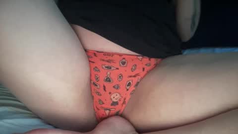 Snapshot of knextdoor chatting on 10-29-25, 10:55 knextdoor online show from 10-29-25, 10:55