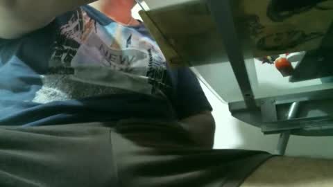 Snapshot of knickfranco chatting on 11-17-25, 07:14 knickfranco online show from 11-17-25, 07:14