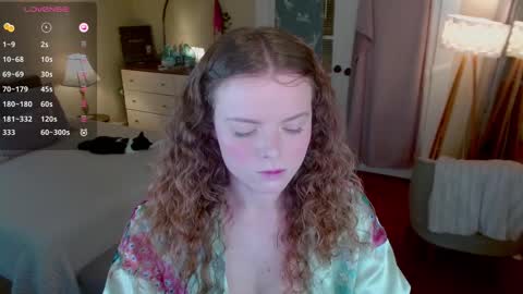 Snapshot of knowlita chatting on 02-19-25, 10:53 knowlita online show from 02-19-25, 10:53