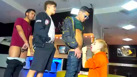 Snapshot of kobayaske chatting on 01-17-25, 12:20 kobayaske online show from 01-17-25, 12:20