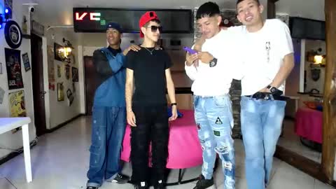 Snapshot of kobayaske chatting on 09-26-25, 04:44 kobayaske online show from 09-26-25, 04:44