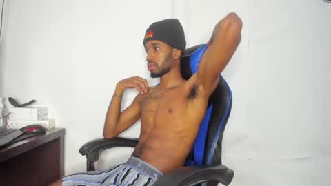 Snapshot of kofi_exotic_ chatting on 12-22-24, 07:31 kofi online show from 12-22-24, 07:31