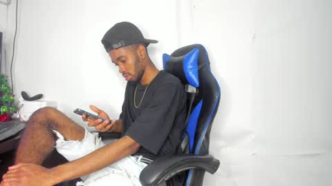 Snapshot of kofi_exotic_ chatting on 12-24-24, 10:28 kofi online show from 12-24-24, 10:28