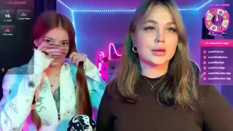 Mia online show from 11-12-25, 06:52