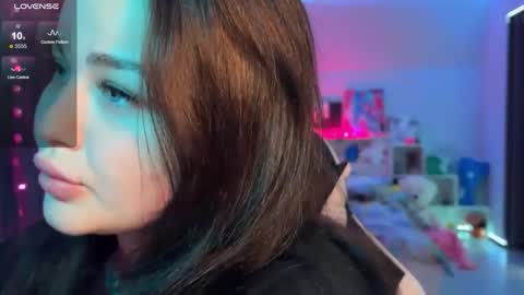 Mia online show from 01-07-26, 12:18