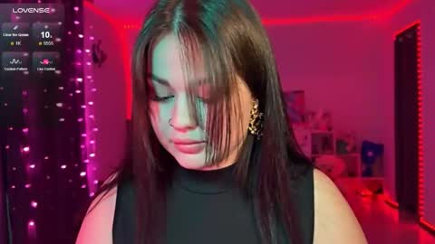 Mia online show from 01-11-26, 02:11