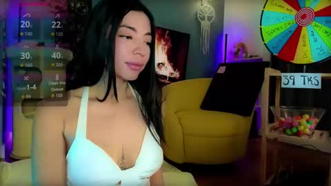 Snapshot of kokonut__ chatting on 01-05-26, 05:27 Lisa online show from 01-05-26, 05:27