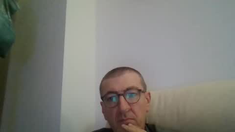 Snapshot of kolesie7 chatting on 10-24-25, 06:37 JUAN CARLOS online show from 10-24-25, 06:37