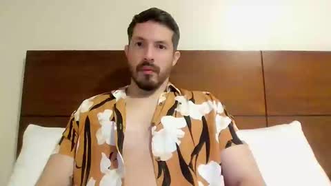 kolombianox online show from 10-19-25, 04:24