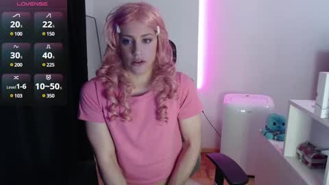 Snapshot of koneko_nya chatting on 12-29-24, 01:24 Riley online show from 12-29-24, 01:24