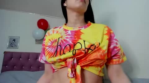 konie Diaz online show from 01-06-25, 02:04