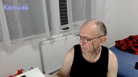 Komsiak online show from 01-08-26, 06:43