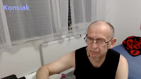 Komsiak online show from 02-09-26, 04:11