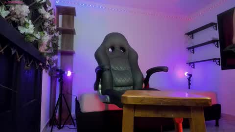 Snapshot of kora_red999 chatting on 11-30-25, 01:37 Kora Red online show from 11-30-25, 01:37