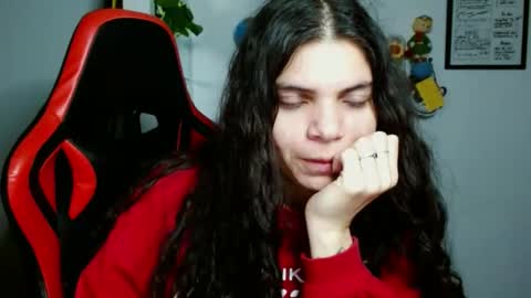 Karoll online show from 12-18-24, 05:59