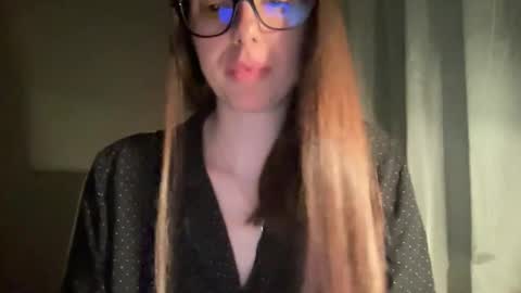 koravine online show from 11-19-25, 10:10