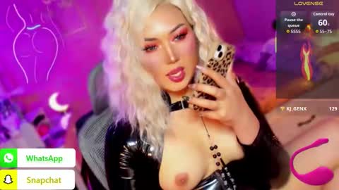 MISS ALICIA online show from 11-12-25, 01:50