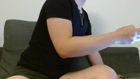 Snapshot of koreandude369 chatting on 12-02-24, 01:25 Korean online show from 12-02-24, 01:25